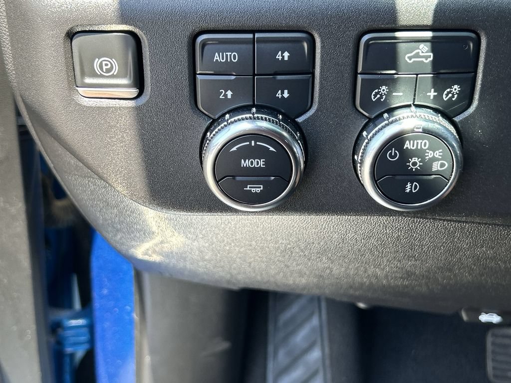 Used 2023 GMC Sierra 1500 Elevation w/ X31 Off-Road Package AWD/4WD image 18