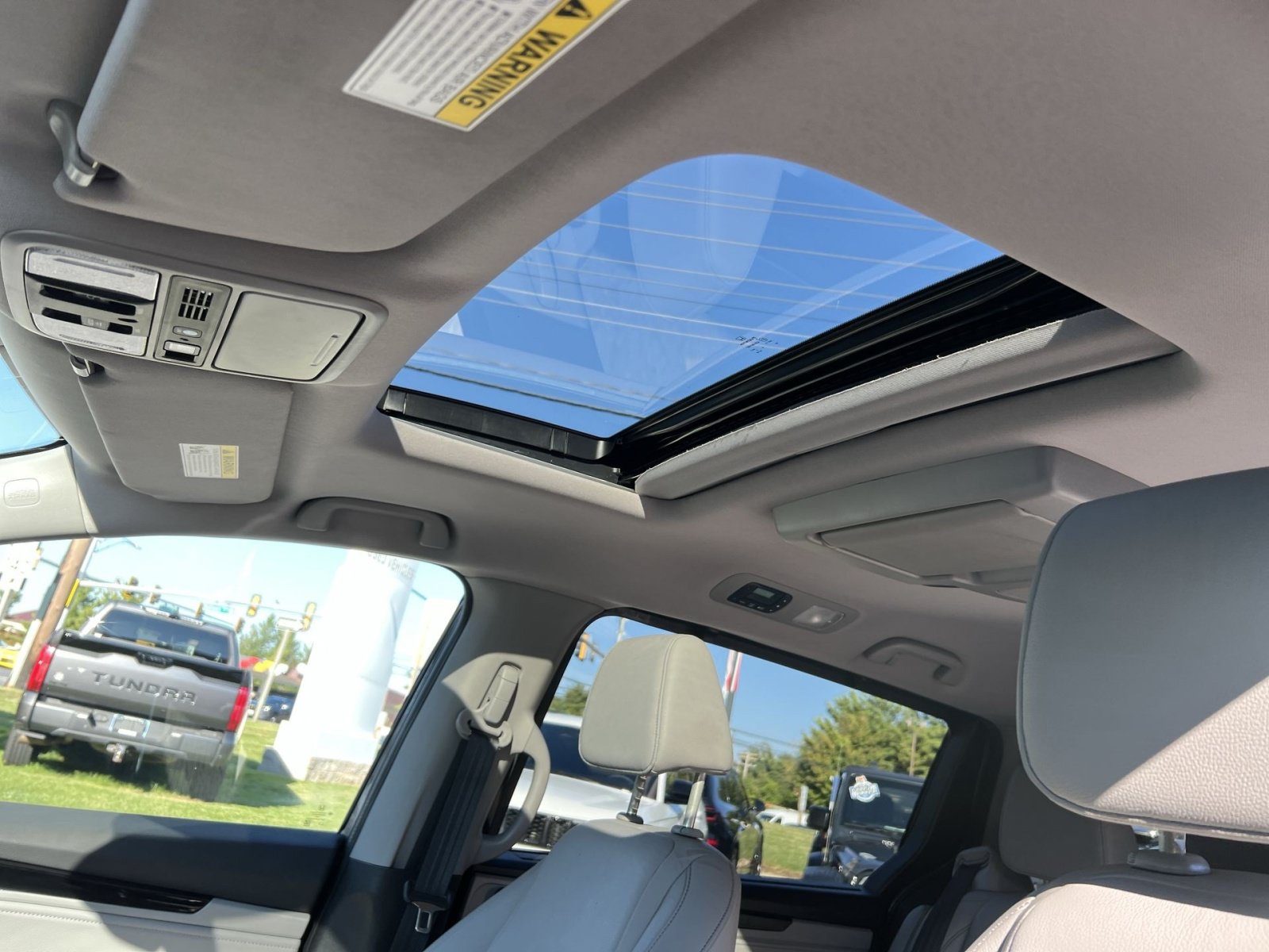 Used 2024 Honda Odyssey Touring image 24