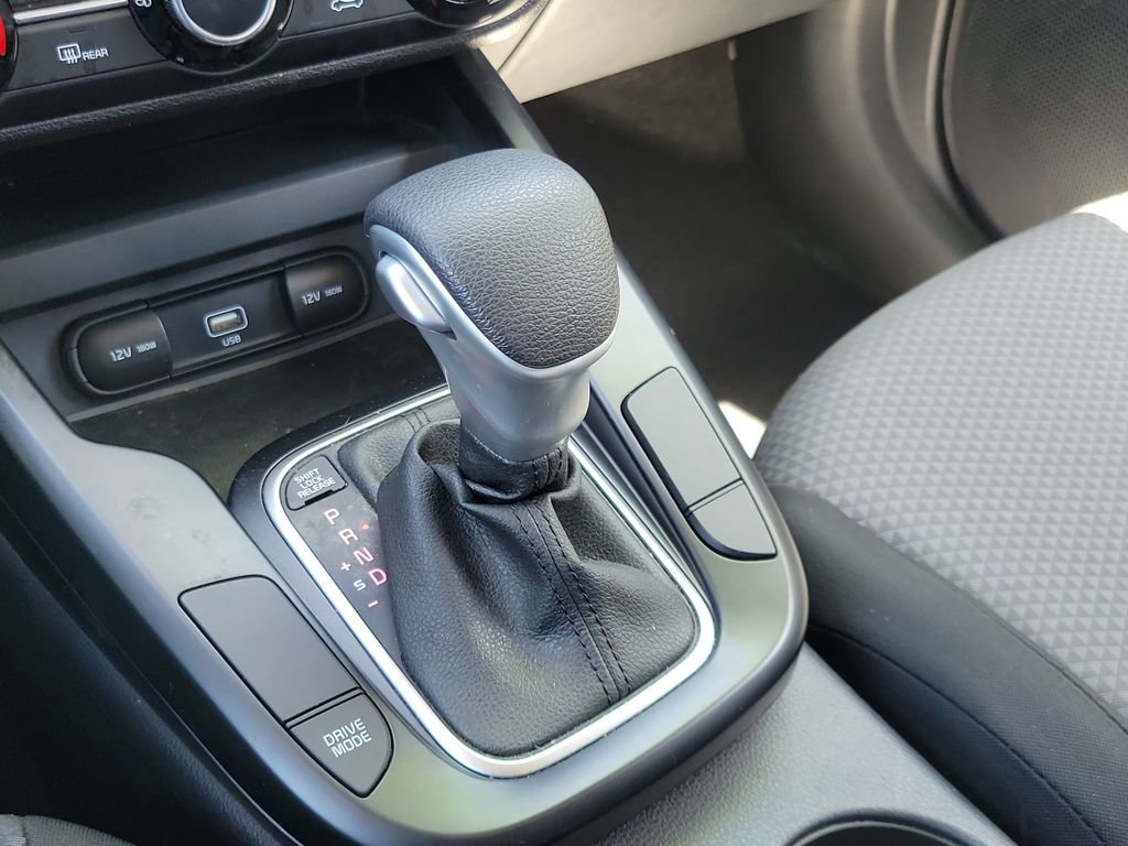 Certified 2022 Kia Soul LX FWD image 25