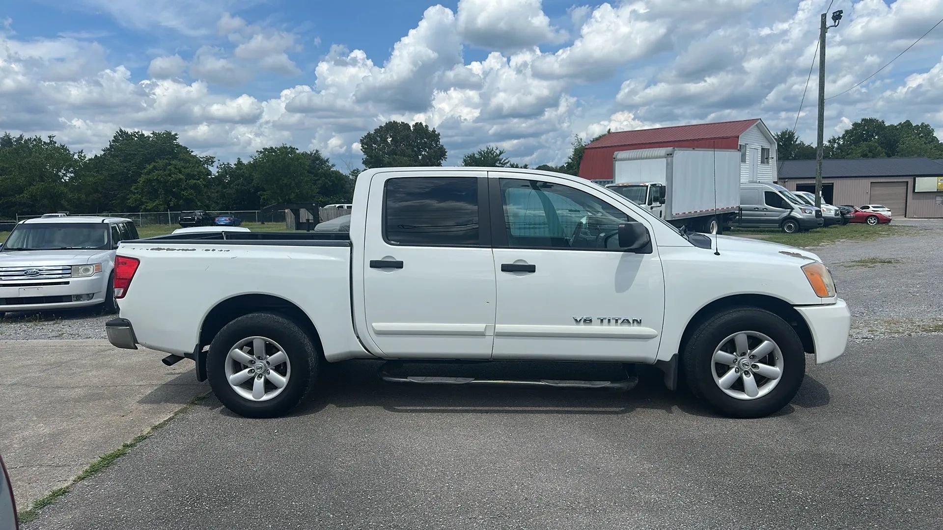 Used 2012 Nissan Titan SV w/ SV Value Truck Pkg image 3