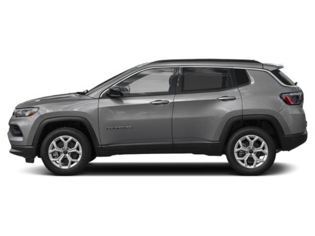 New 2026 Jeep Compass Latitude AWD/4WD image 3