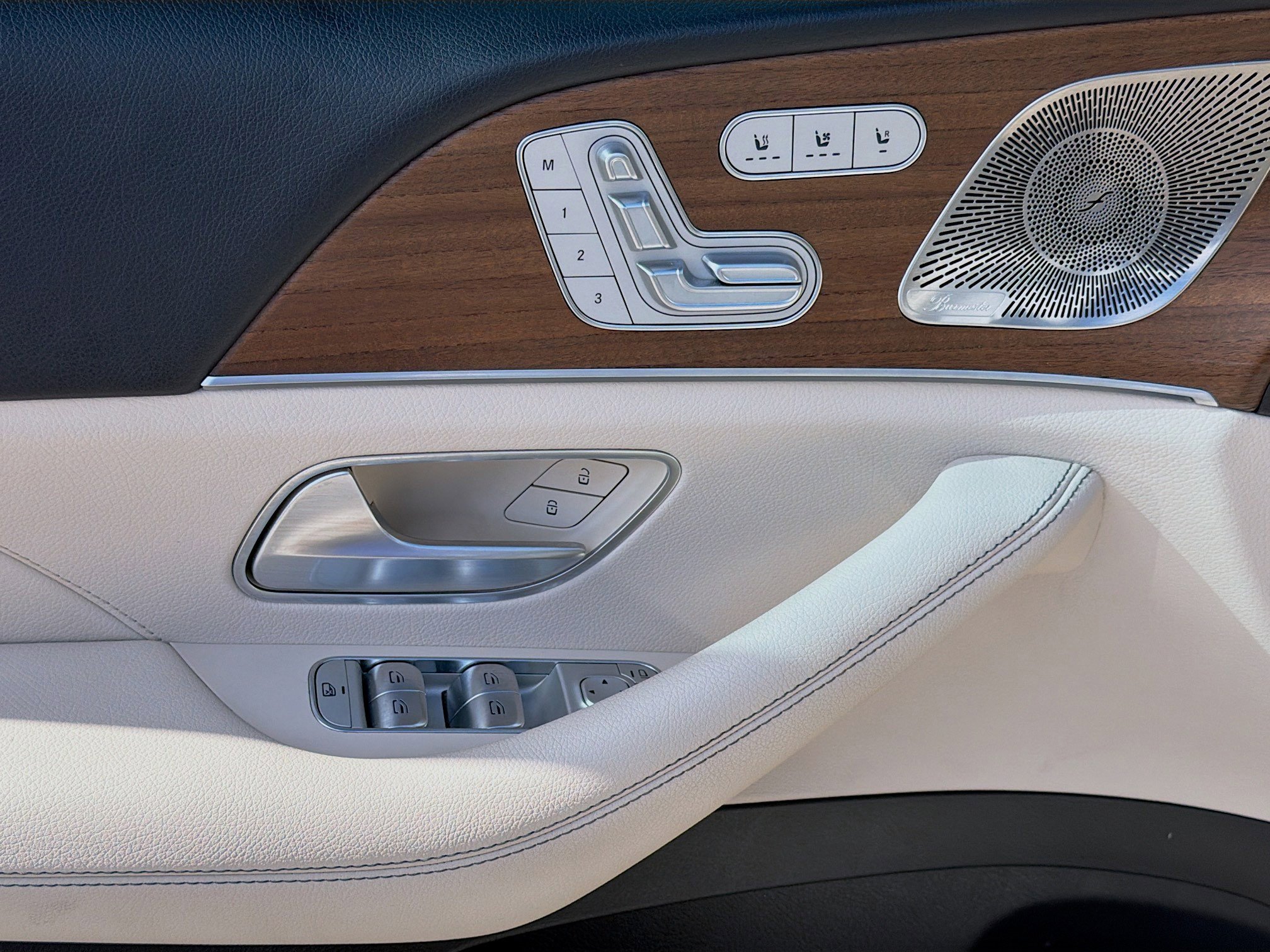 Used 2024 Mercedes-Benz GLE 450 4MATIC image 17