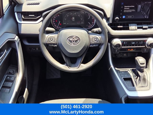 Used 2025 Toyota RAV4 XLE FWD image 11