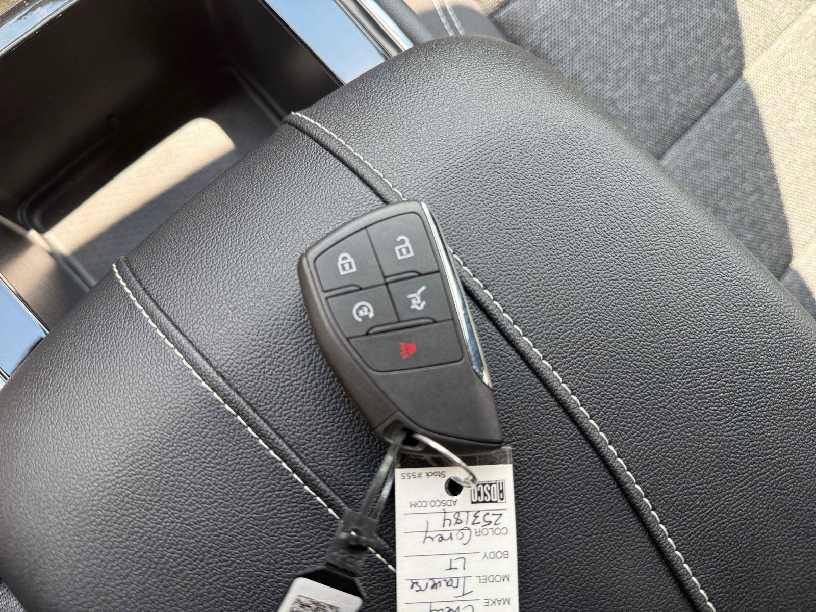 Used 2026 Chevrolet Traverse LT w/ LPO, Floor Liner Package FWD image 33