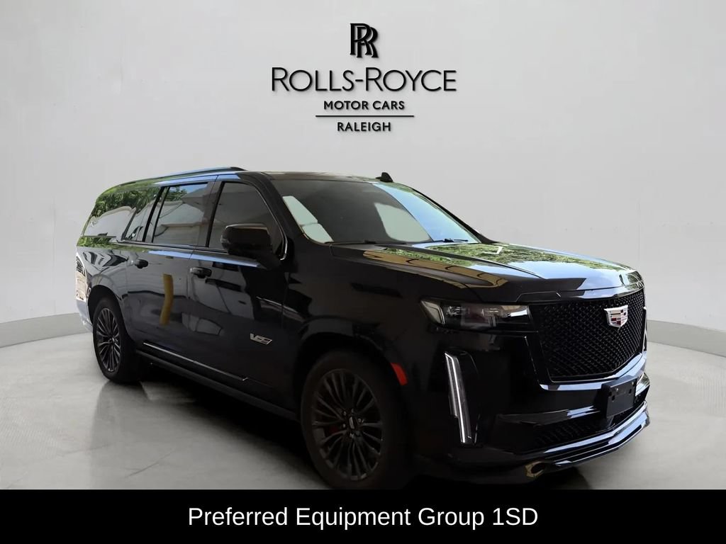 Used 2023 Cadillac Escalade ESV V AWD/4WD image 4
