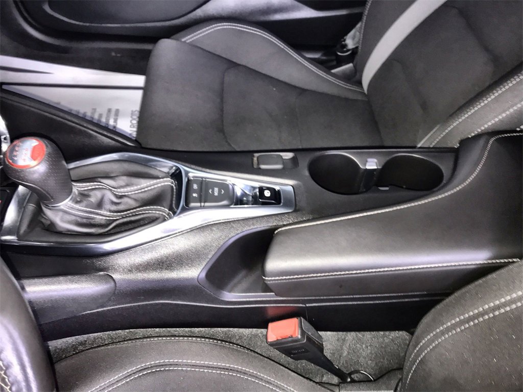 Used 2018 Chevrolet Camaro SS image 18