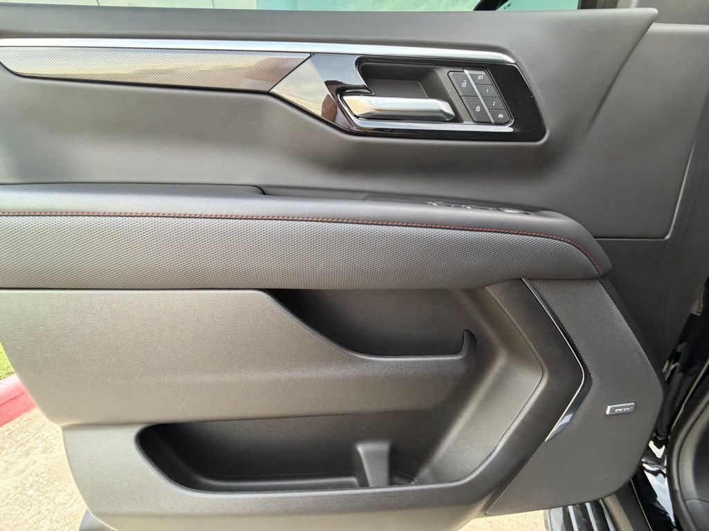 Used 2025 Chevrolet Tahoe RST w/ RST Capability Package AWD/4WD image 18