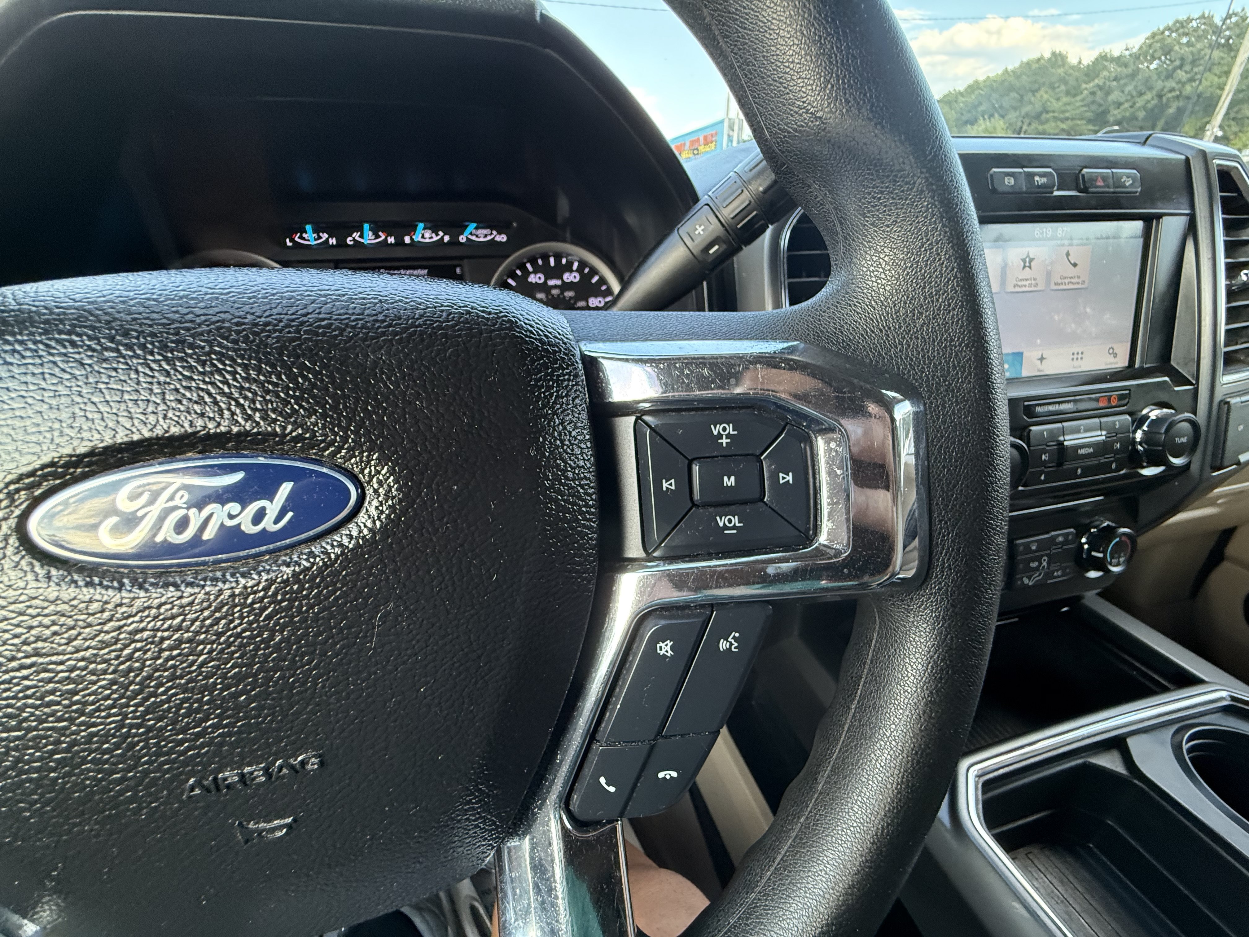 Used 2017 Ford F250 XLT w/ XLT Value Package AWD/4WD image 22