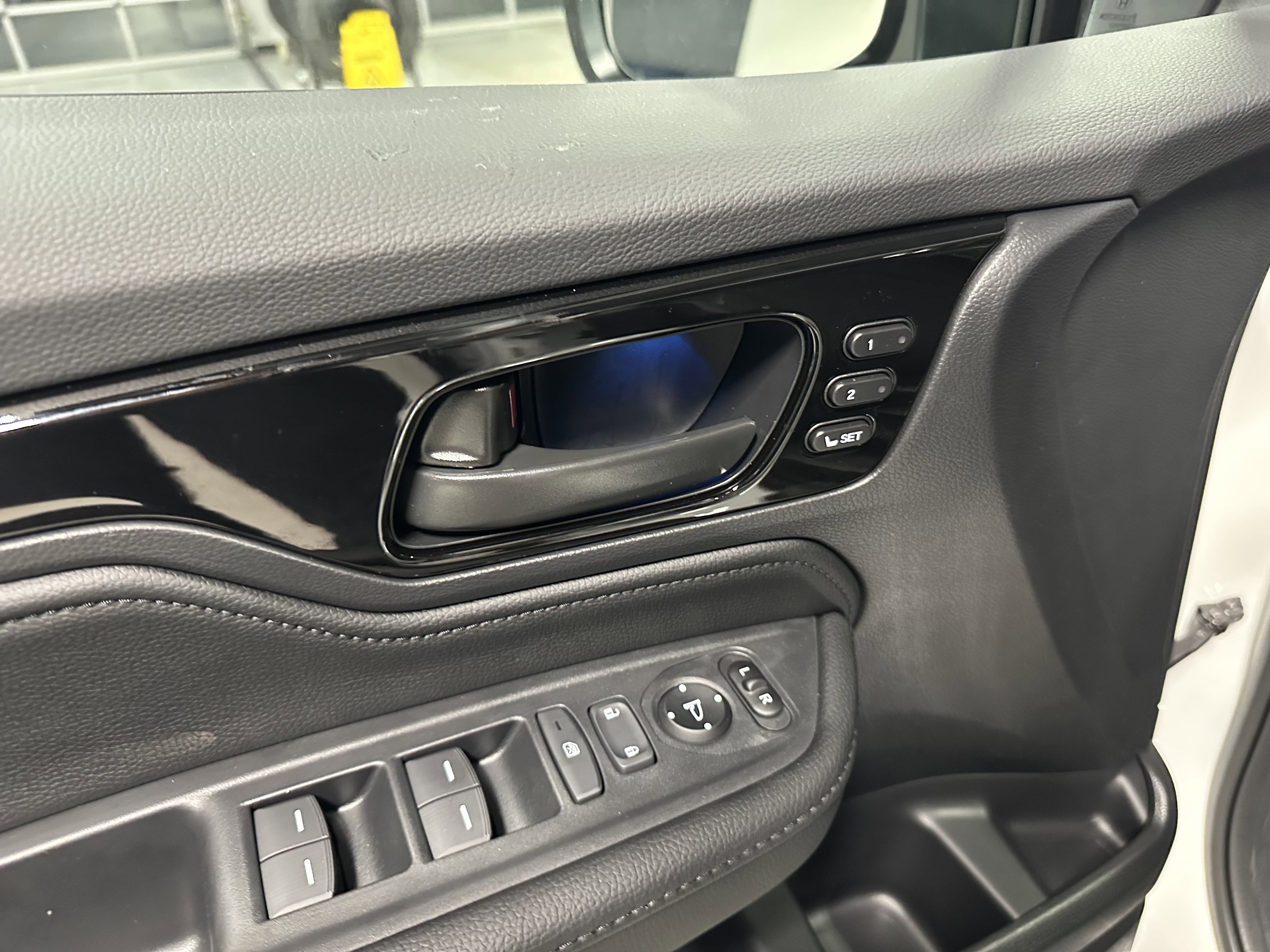 New 2026 Honda Odyssey Touring image 18