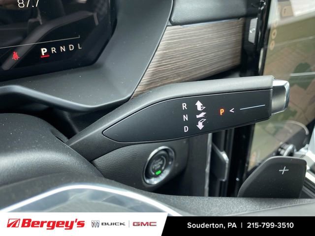 New 2026 GMC Acadia Denali w/ Super Cruise Package image 18