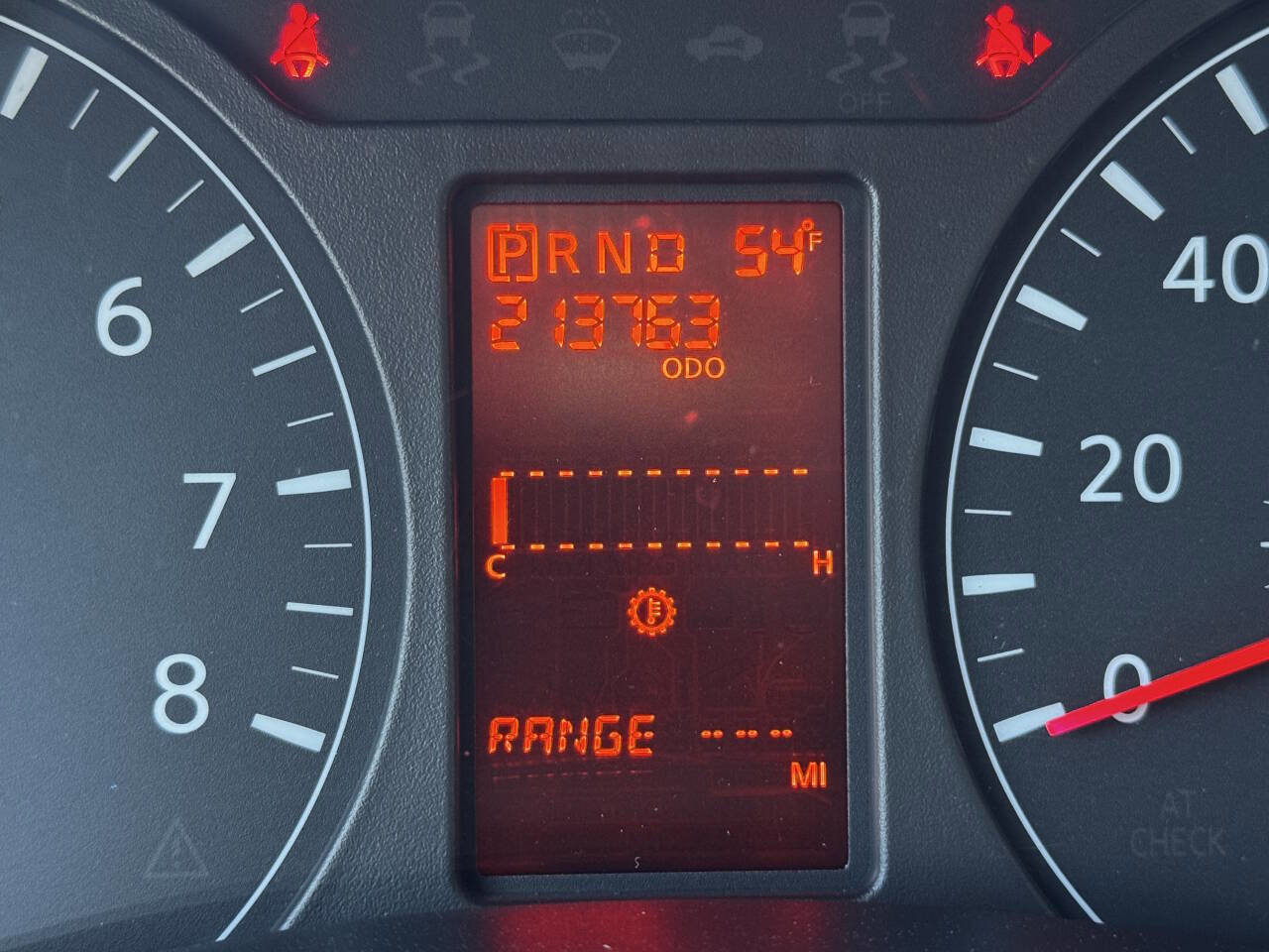 Used 2018 Nissan NV 2500 SV image 17