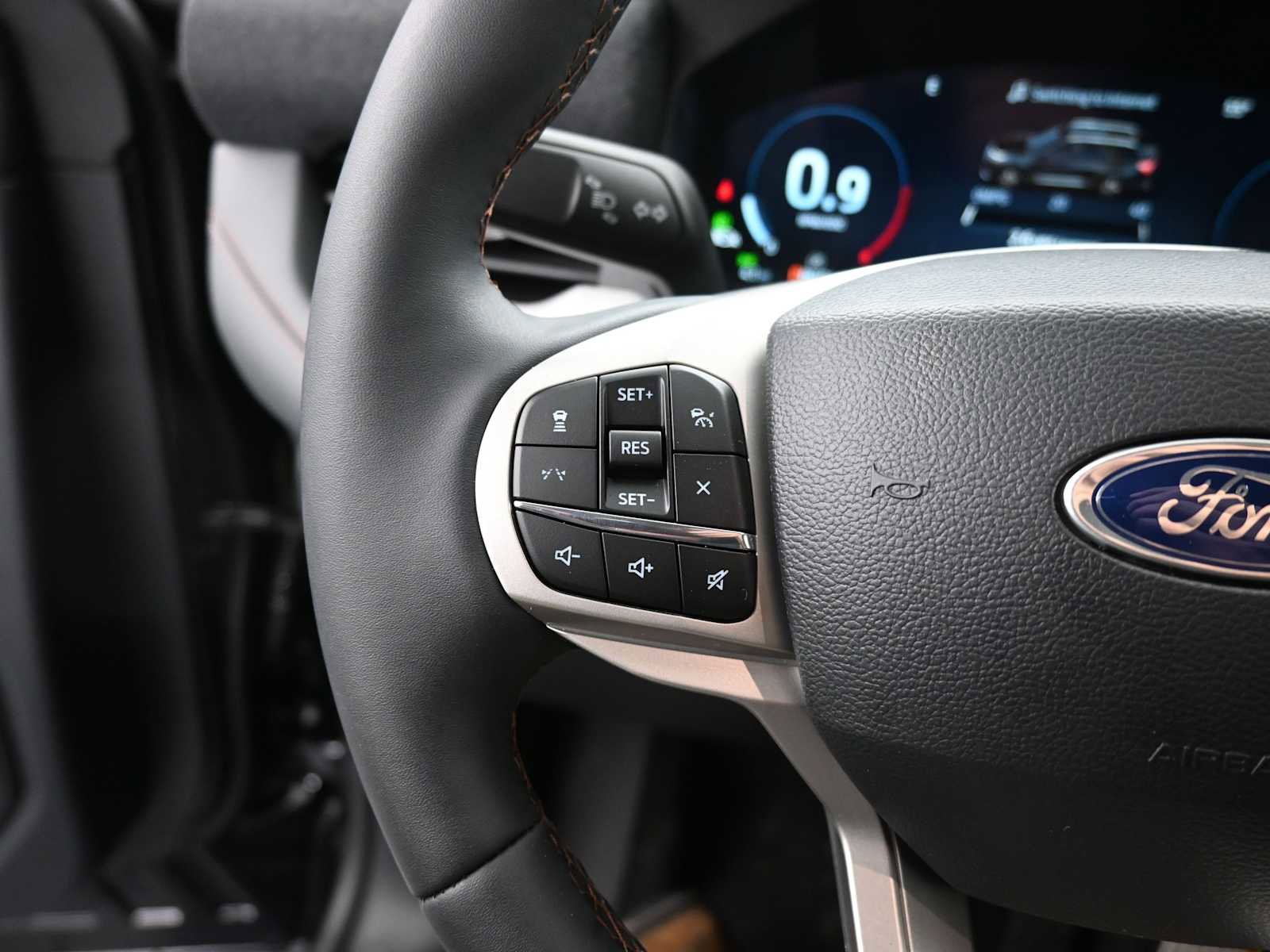 New 2026 Ford Explorer Active w/ Active Comfort Package image 31