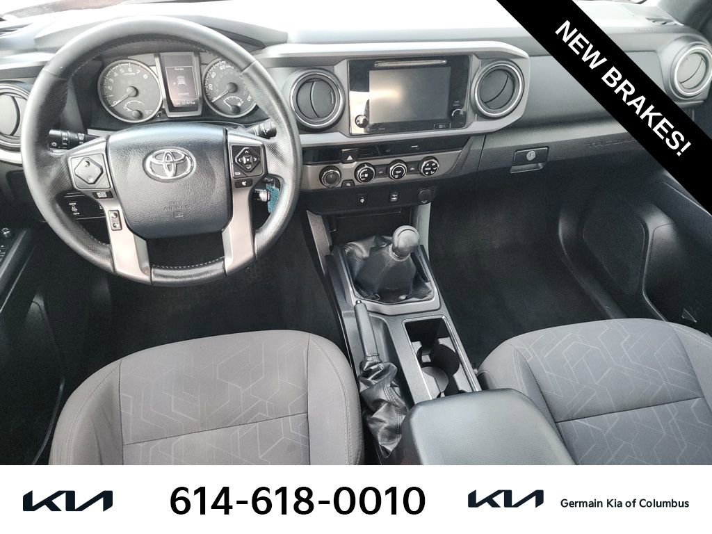 Used 2016 Toyota Tacoma TRD Off-Road image 17