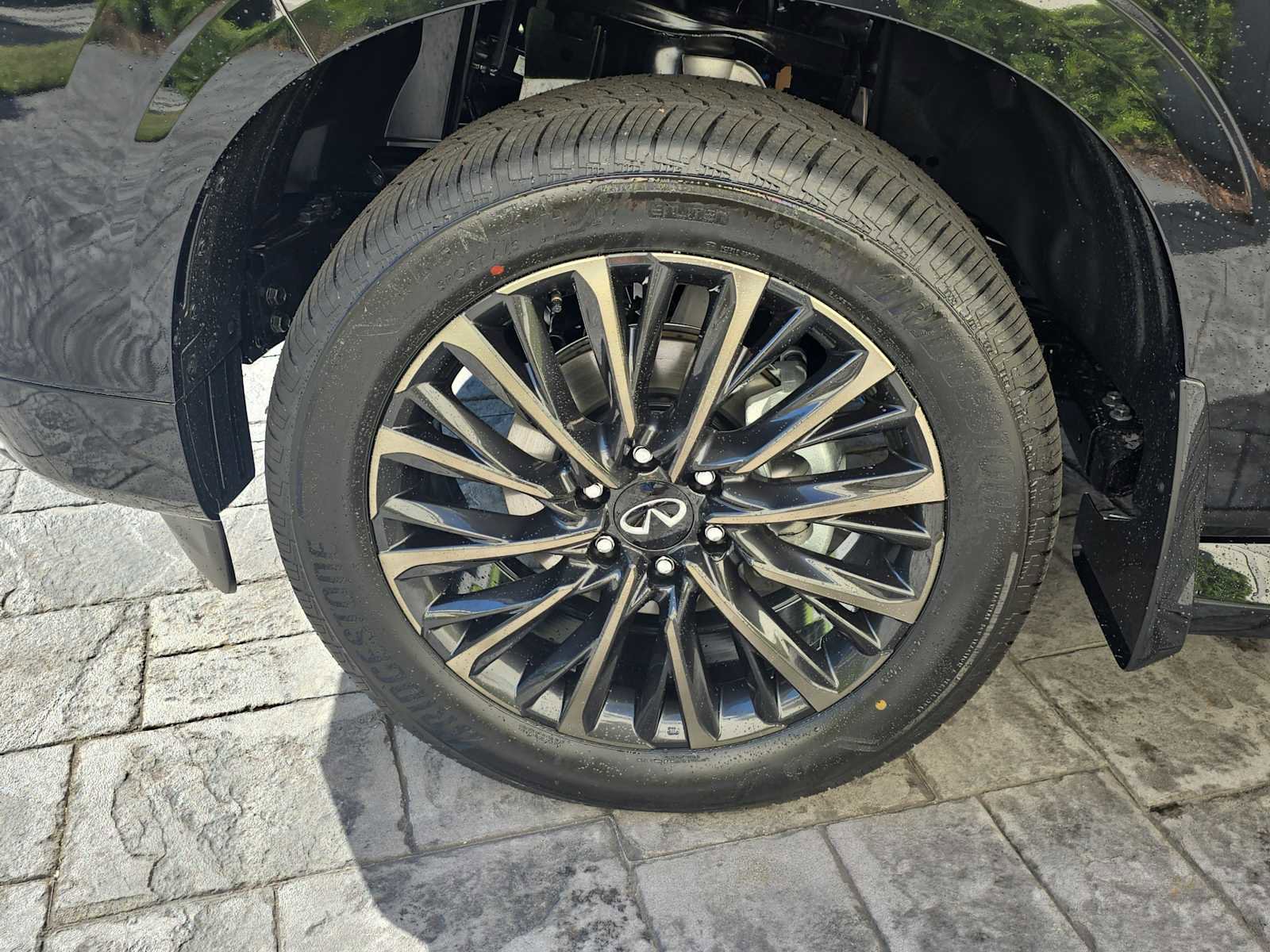 New 2026 INFINITI QX80 Autograph w/ Premium Cargo Package image 9