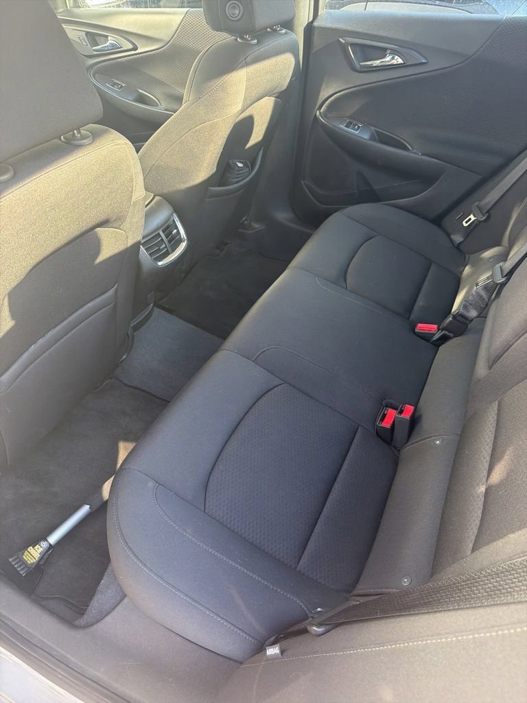 Used 2019 Chevrolet Malibu LT FWD image 9