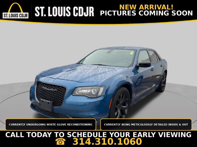 Used 2022 Chrysler 300 Touring w/ Sport Appearance Package RWD image 1
