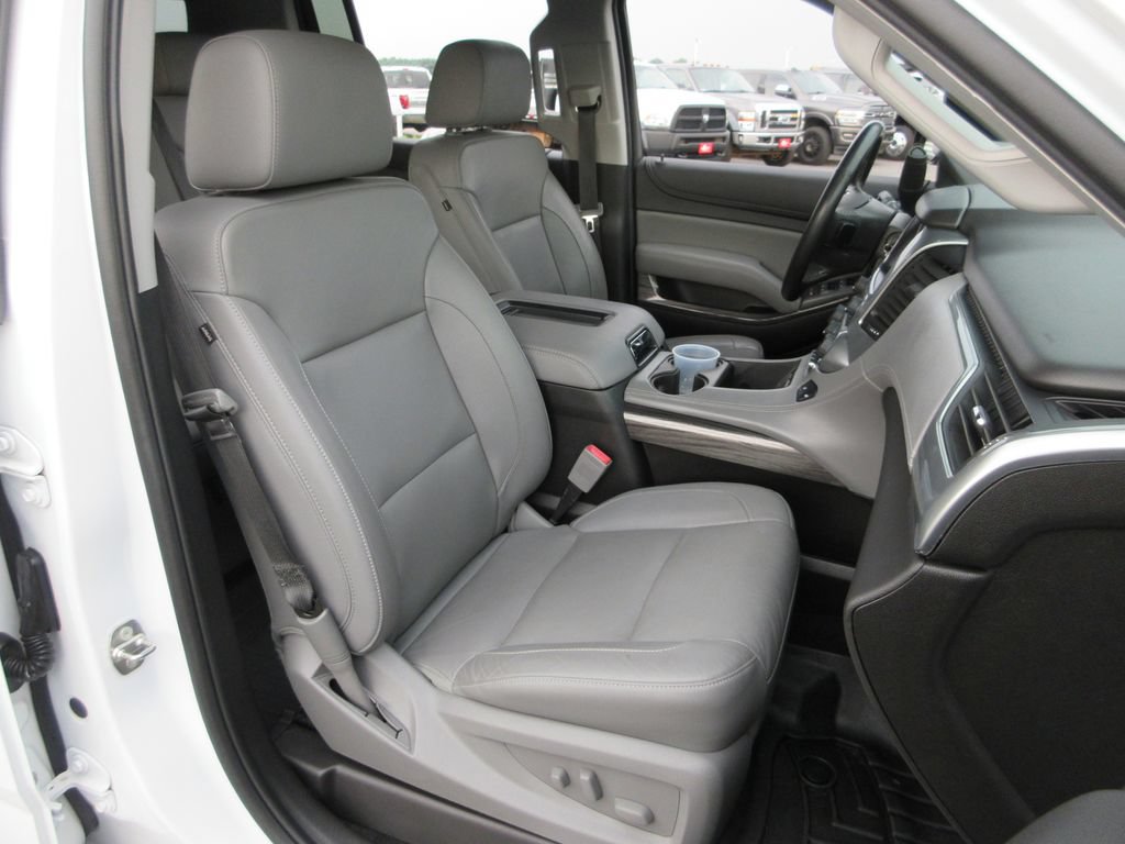 Used 2018 Chevrolet Suburban LT RWD image 24