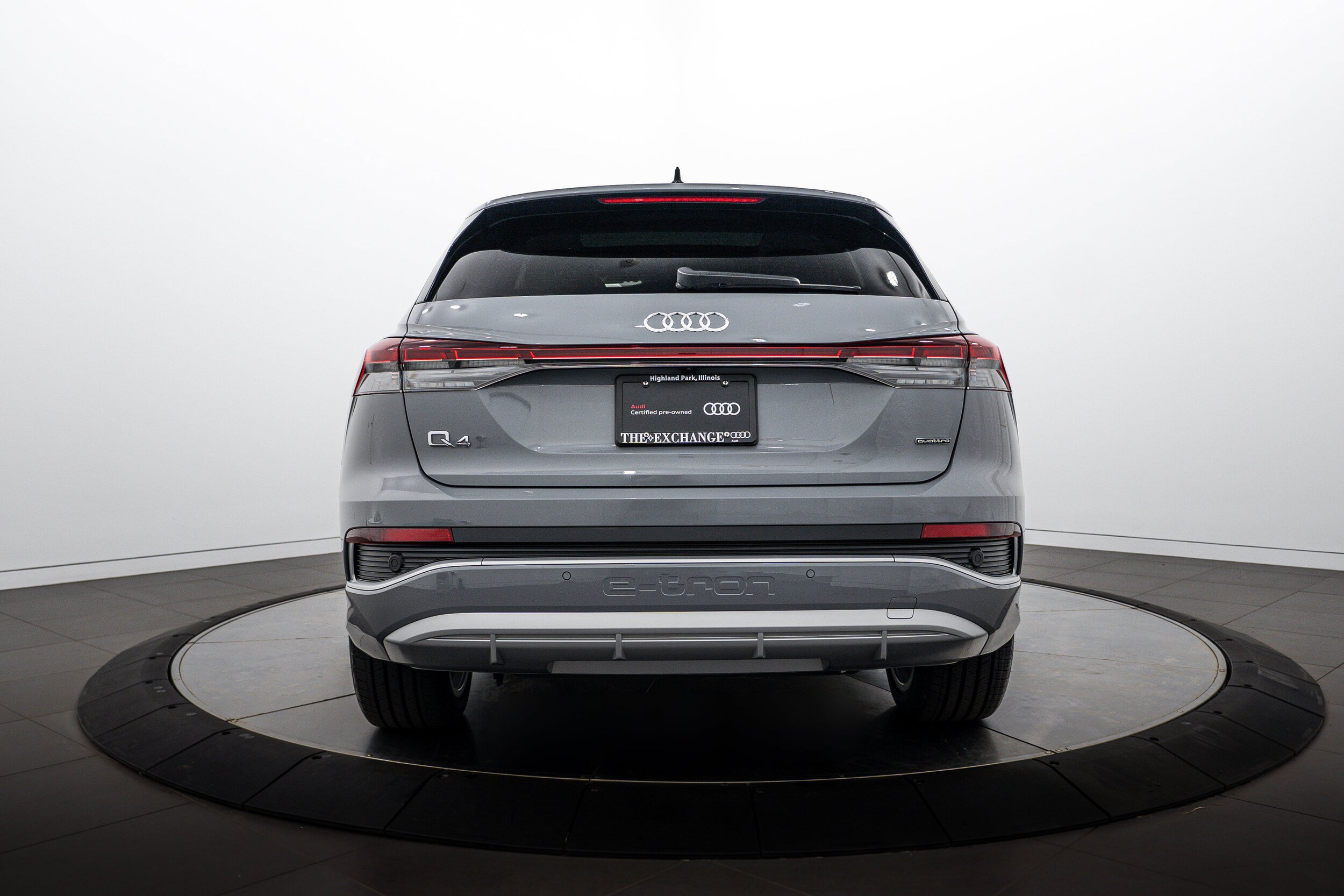 Certified 2023 Audi Q4 e-tron Premium Plus w/ Premium Plus AWD/4WD image 21