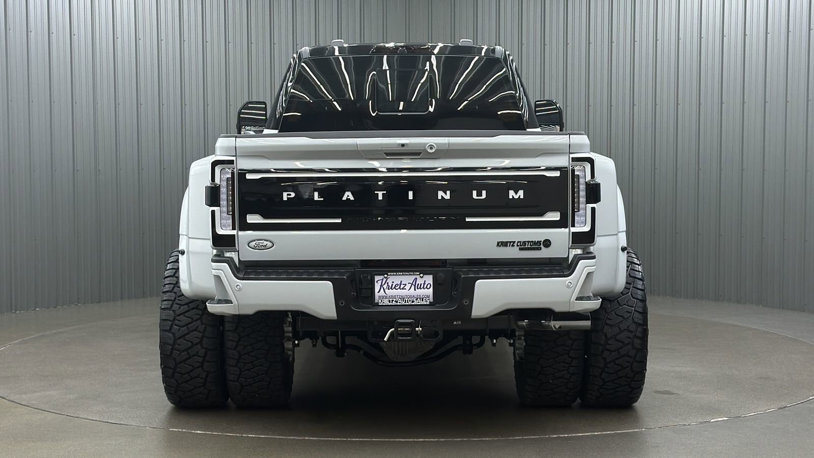 Used 2026 Ford F450 Platinum w/ Platinum Plus Package image 4