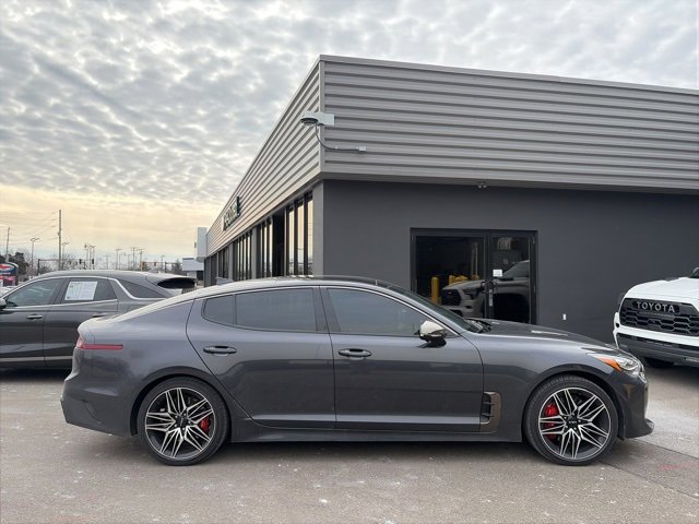 Used 2023 Kia Stinger GT2 image 2