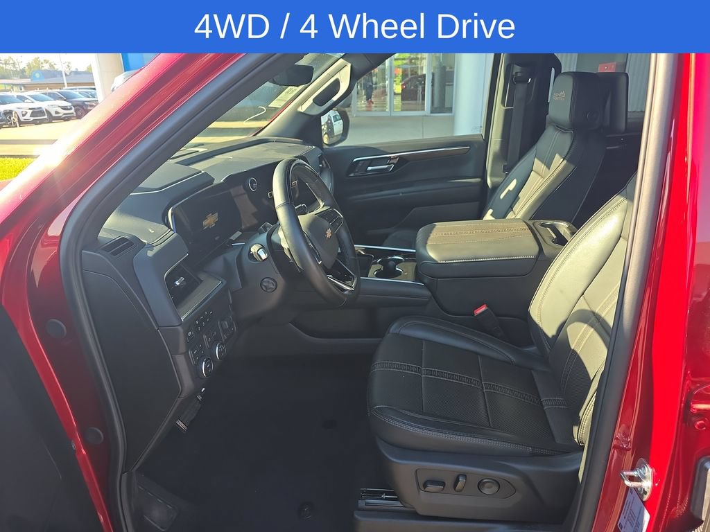 Used 2025 Chevrolet Tahoe High Country AWD/4WD image 11