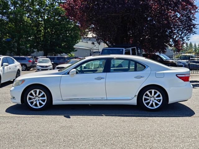 Used 2007 Lexus LS 460 RWD image 4
