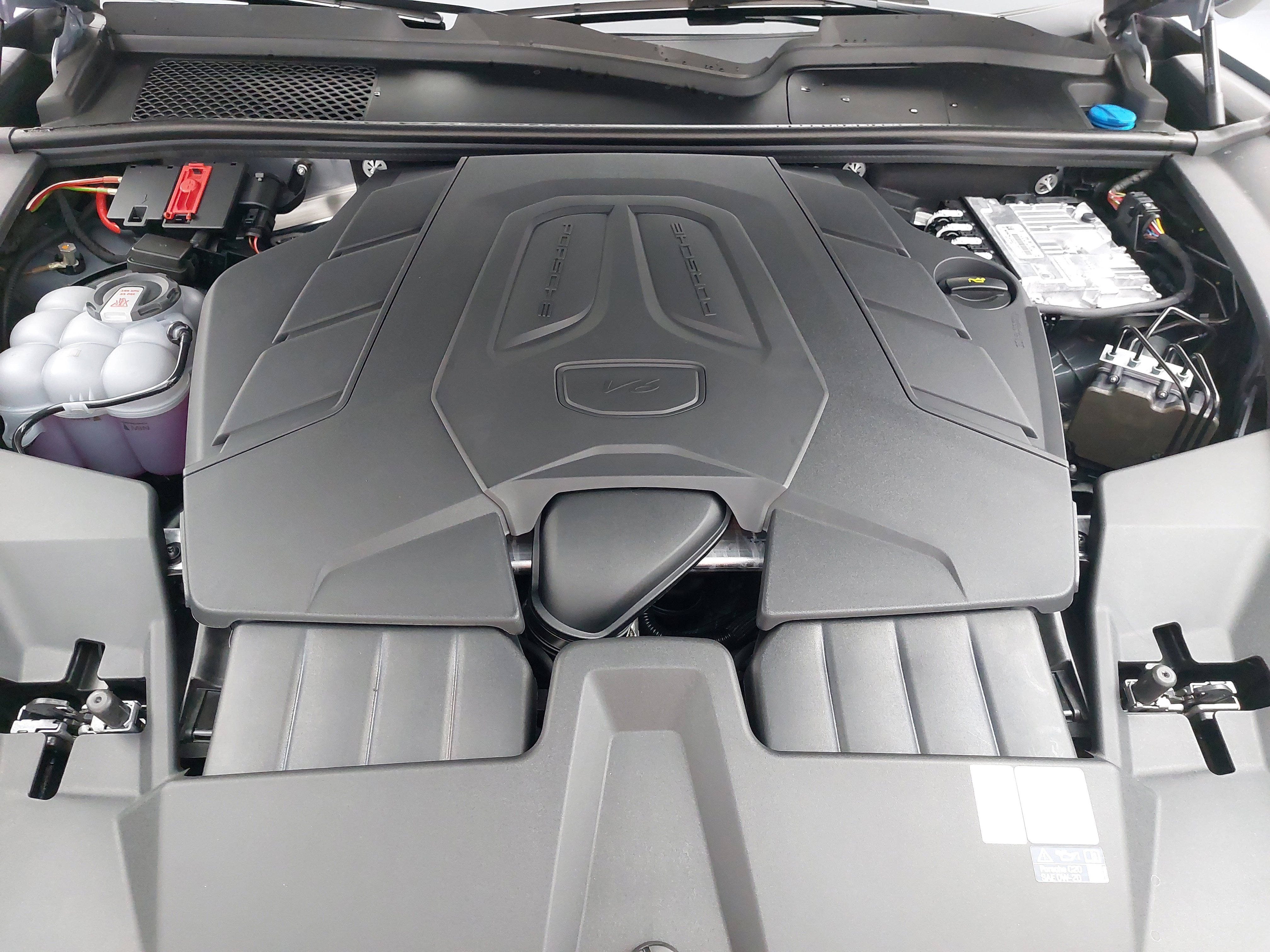 New 2026 Porsche Cayenne image 33
