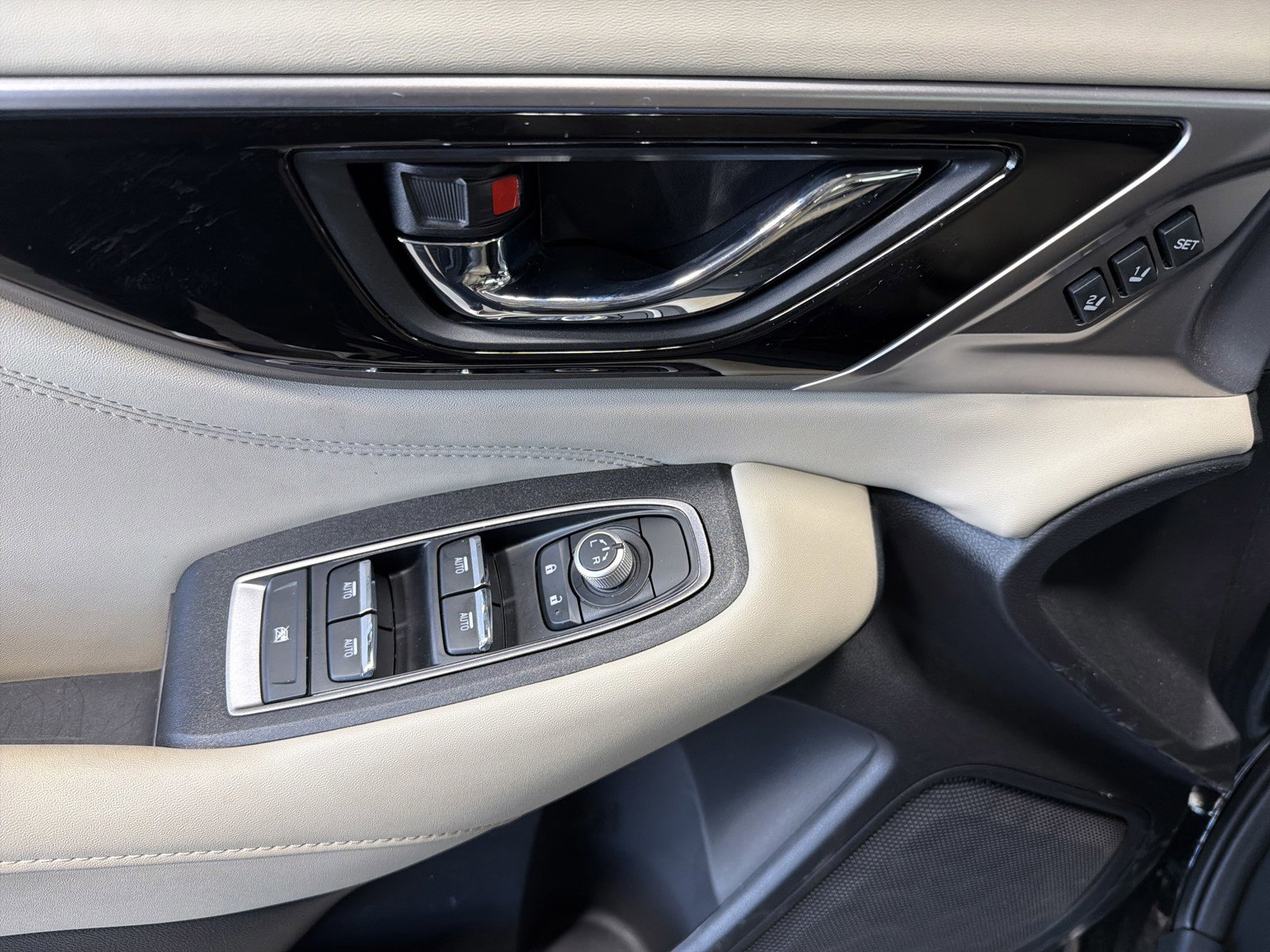 Used 2025 Subaru Legacy Limited image 19