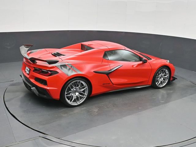 Used 2024 Chevrolet Corvette Z06 w/ Z07 Performance Package image 31