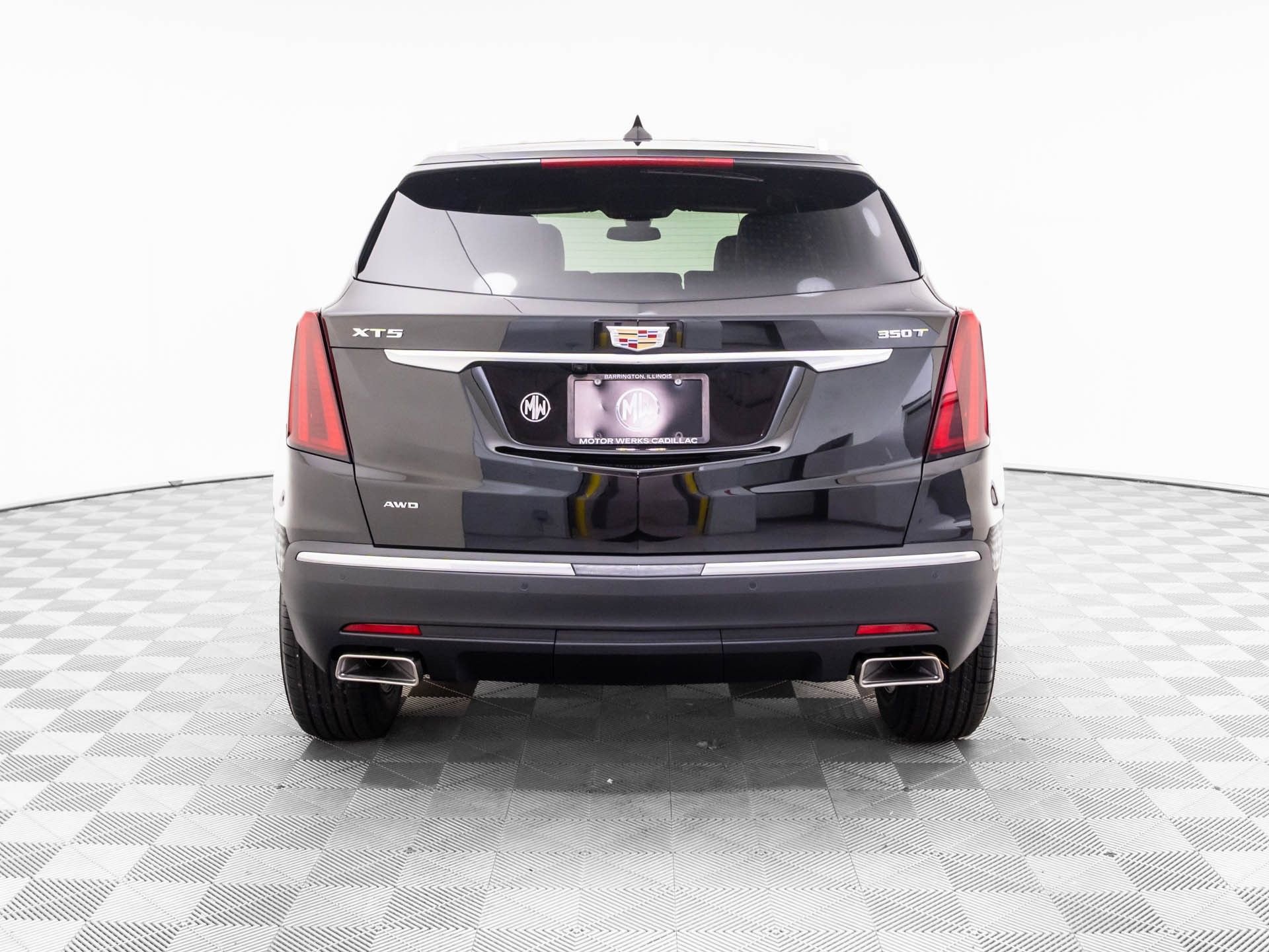 New 2026 Cadillac XT5 Luxury w/ LPO, Floor Liner Package AWD/4WD image 4