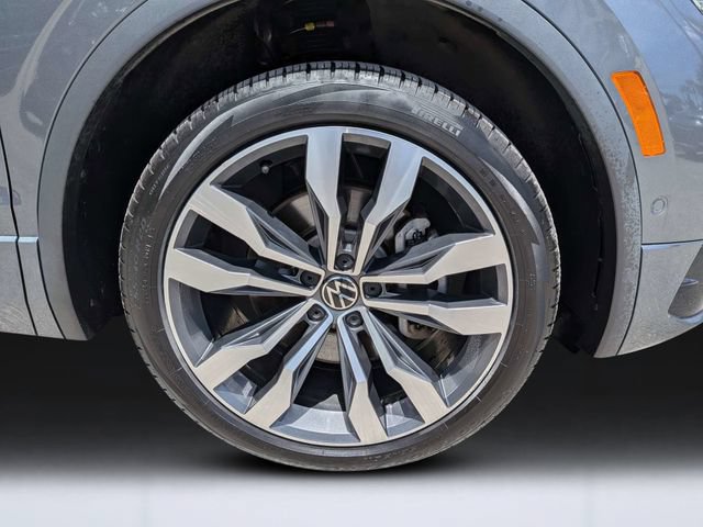 Used 2022 Volkswagen Tiguan SEL R-Line AWD/4WD image 10