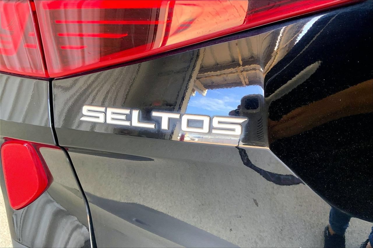 Used 2022 Kia Seltos SX AWD/4WD image 31