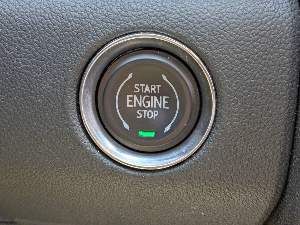Used 2026 GMC Acadia Elevation w/ Elevation Premium Package FWD image 26