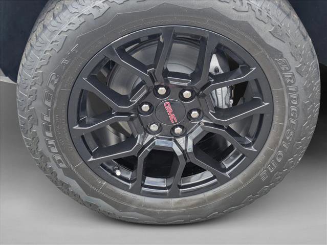 Used 2023 GMC Canyon Denali w/ Denali Black Edition image 23