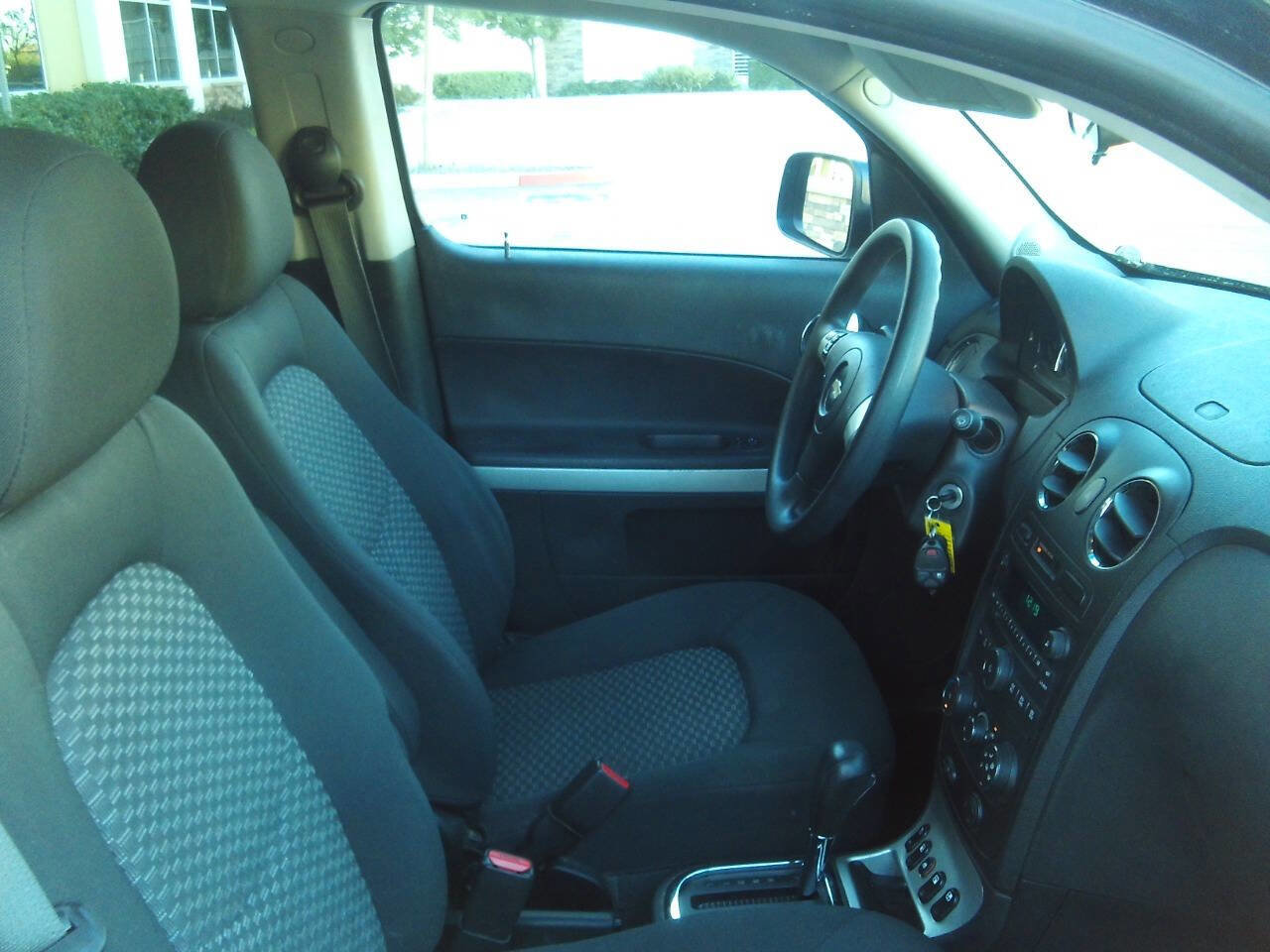 Used 2010 Chevrolet HHR LT image 25