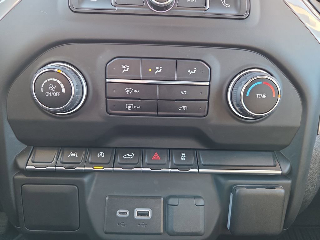 Used 2024 Chevrolet Silverado 1500 Custom image 21