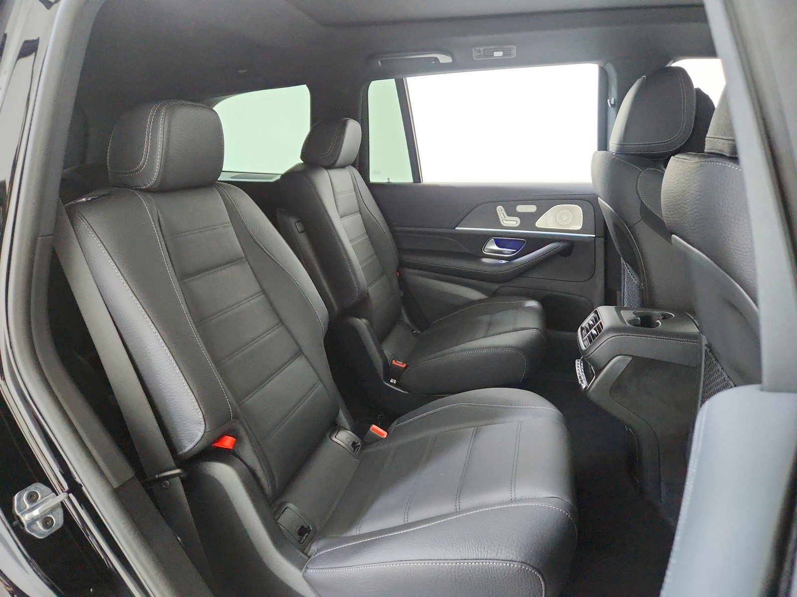 New 2026 Mercedes-Benz GLS 580 4MATIC image 12