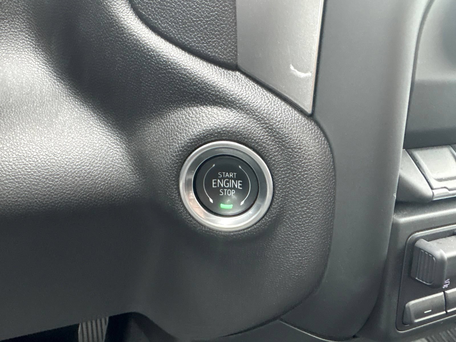 Used 2024 Chevrolet Silverado 1500 Custom w/ LPO, Dark Essentials Package AWD/4WD image 22