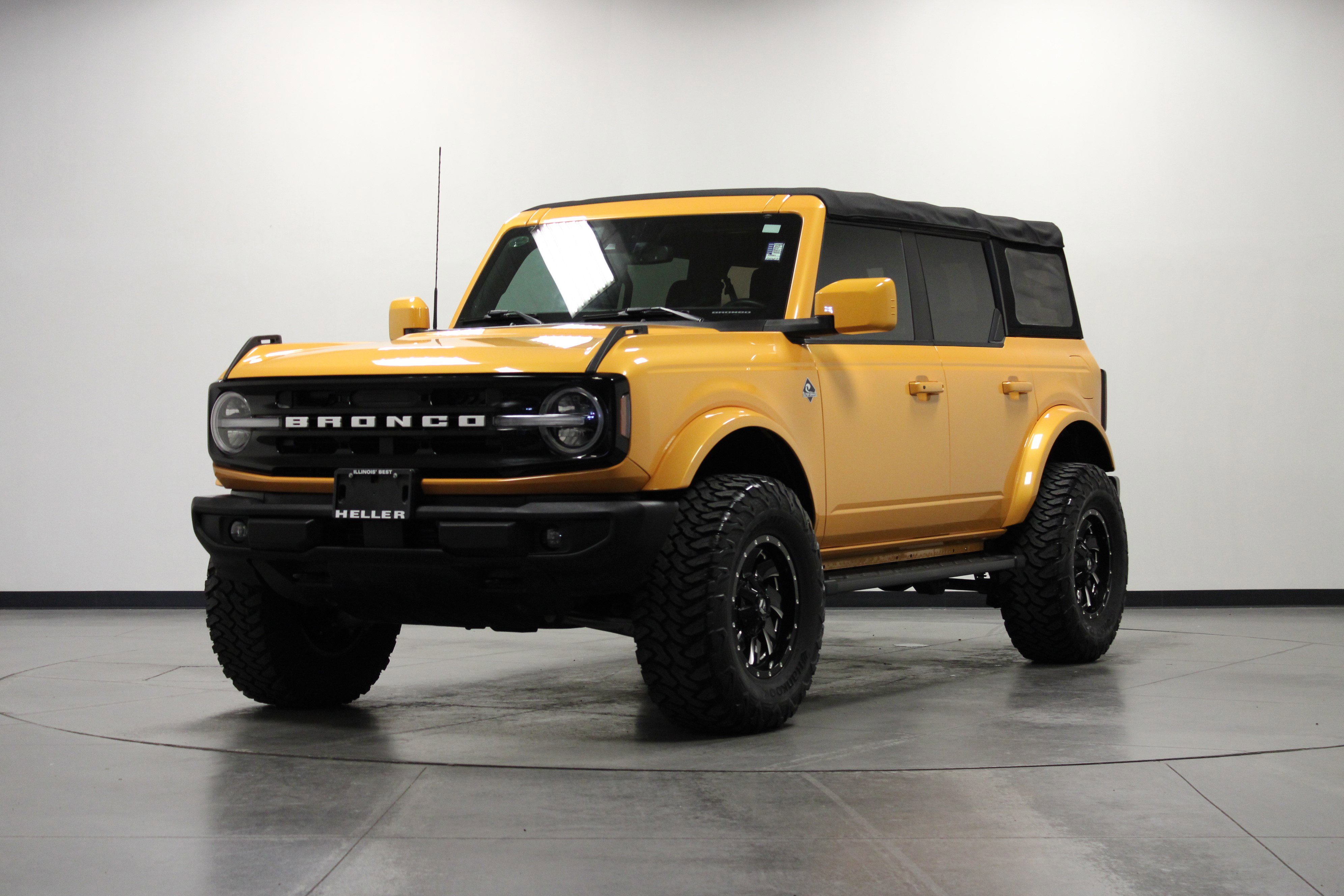 Used 2022 Ford Bronco Outer Banks image 8