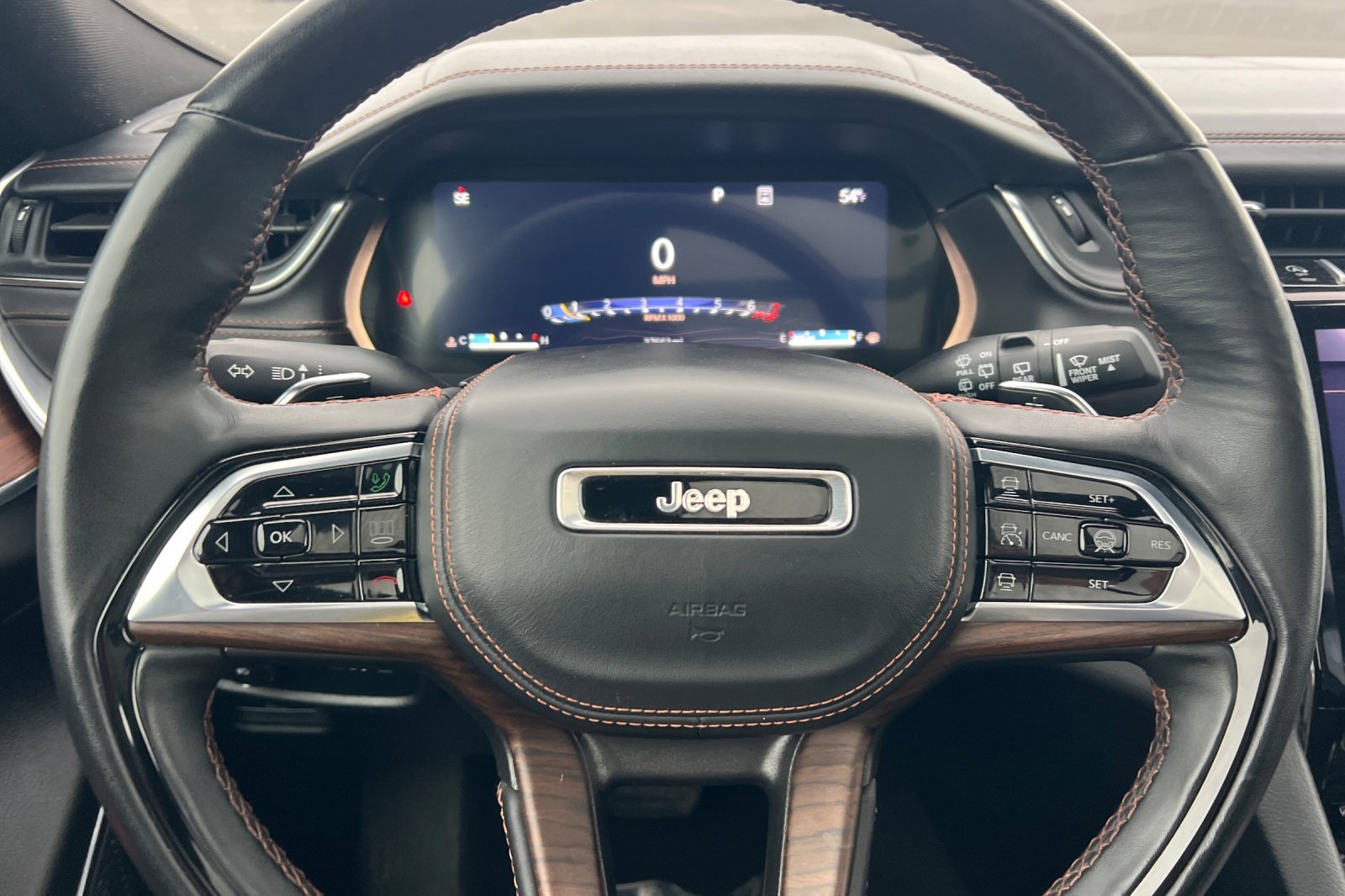 Used 2024 Jeep Grand Cherokee L Summit image 27