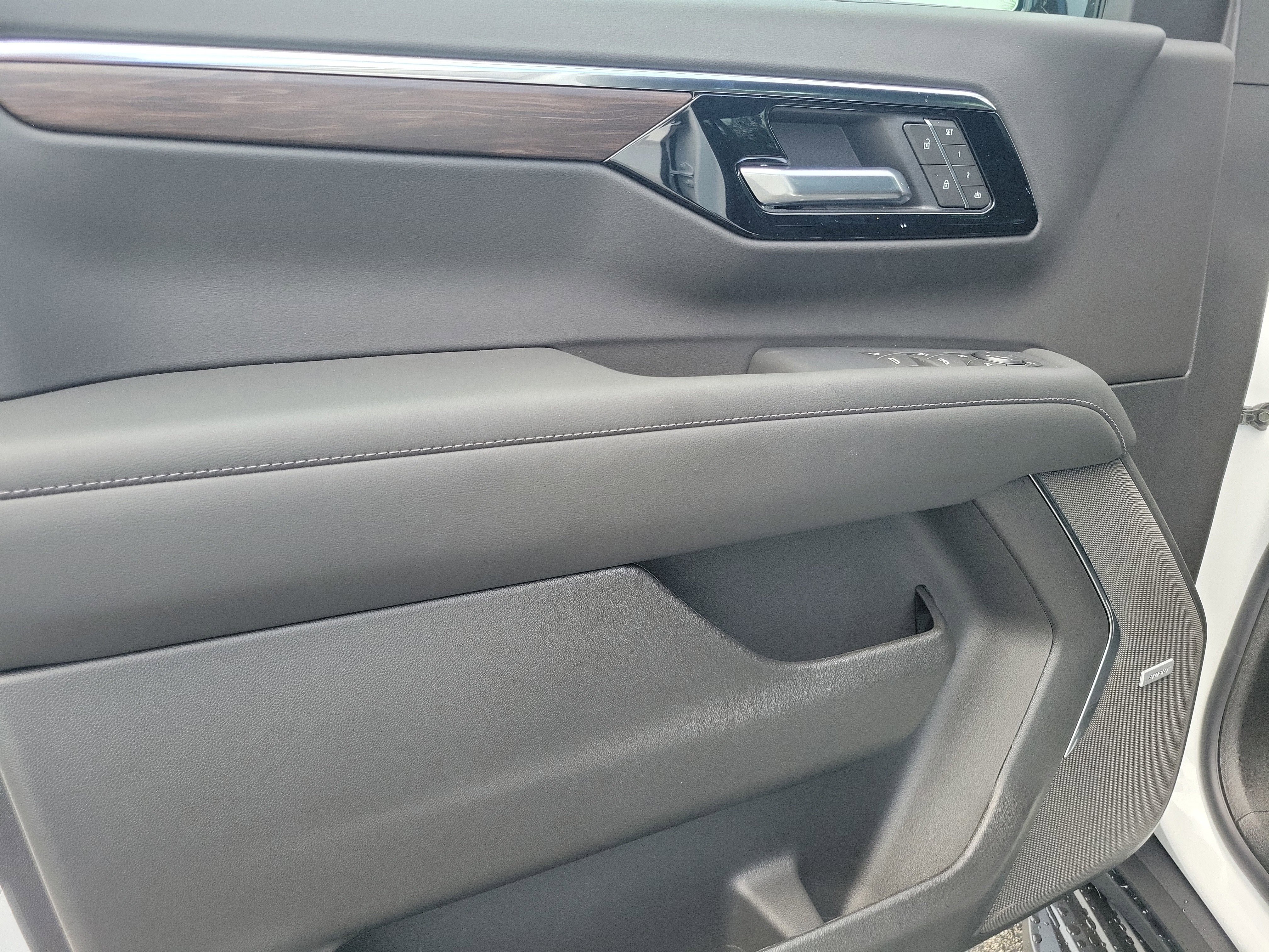 New 2026 Chevrolet Suburban LT w/ Comfort Package image 12