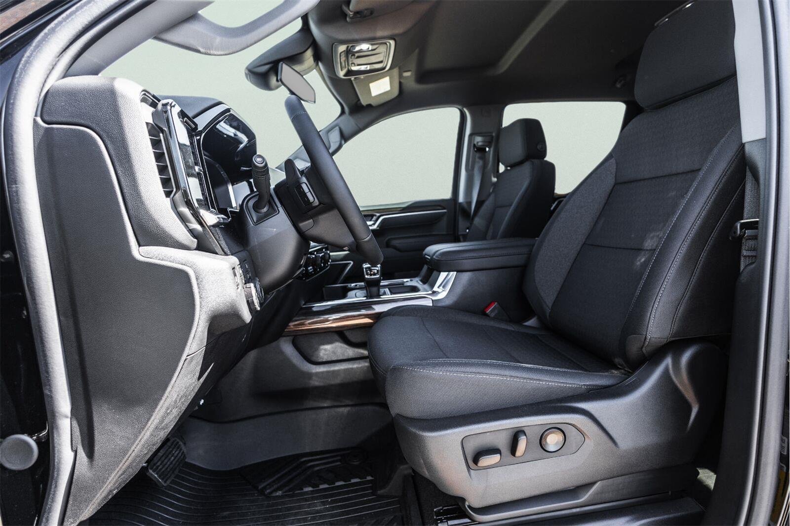 New 2026 Chevrolet Silverado 1500 LT AWD/4WD image 11