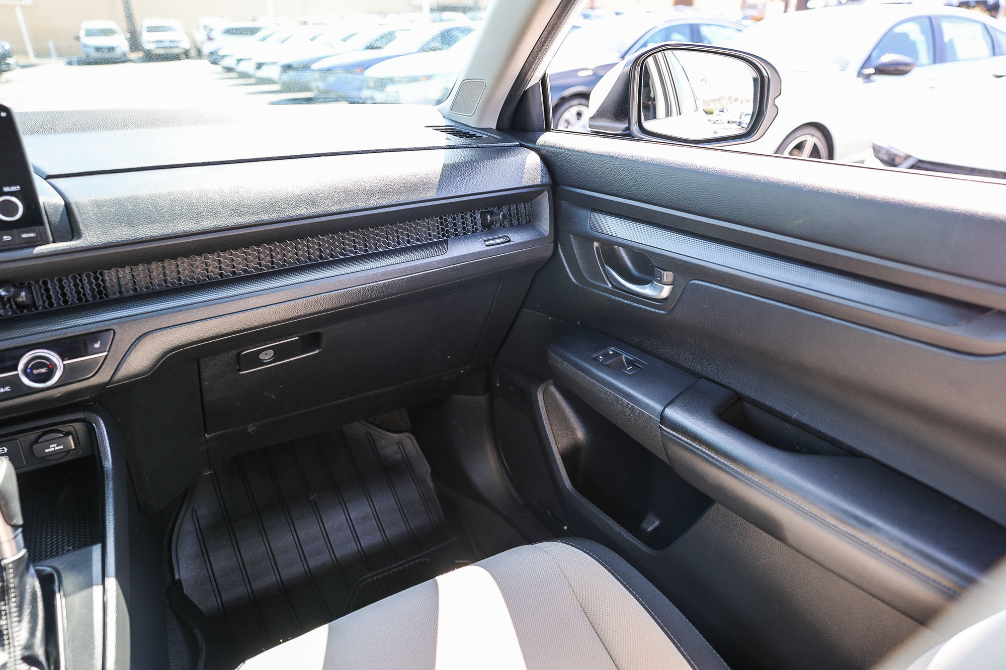 Certified 2025 Honda CR-V EX image 5