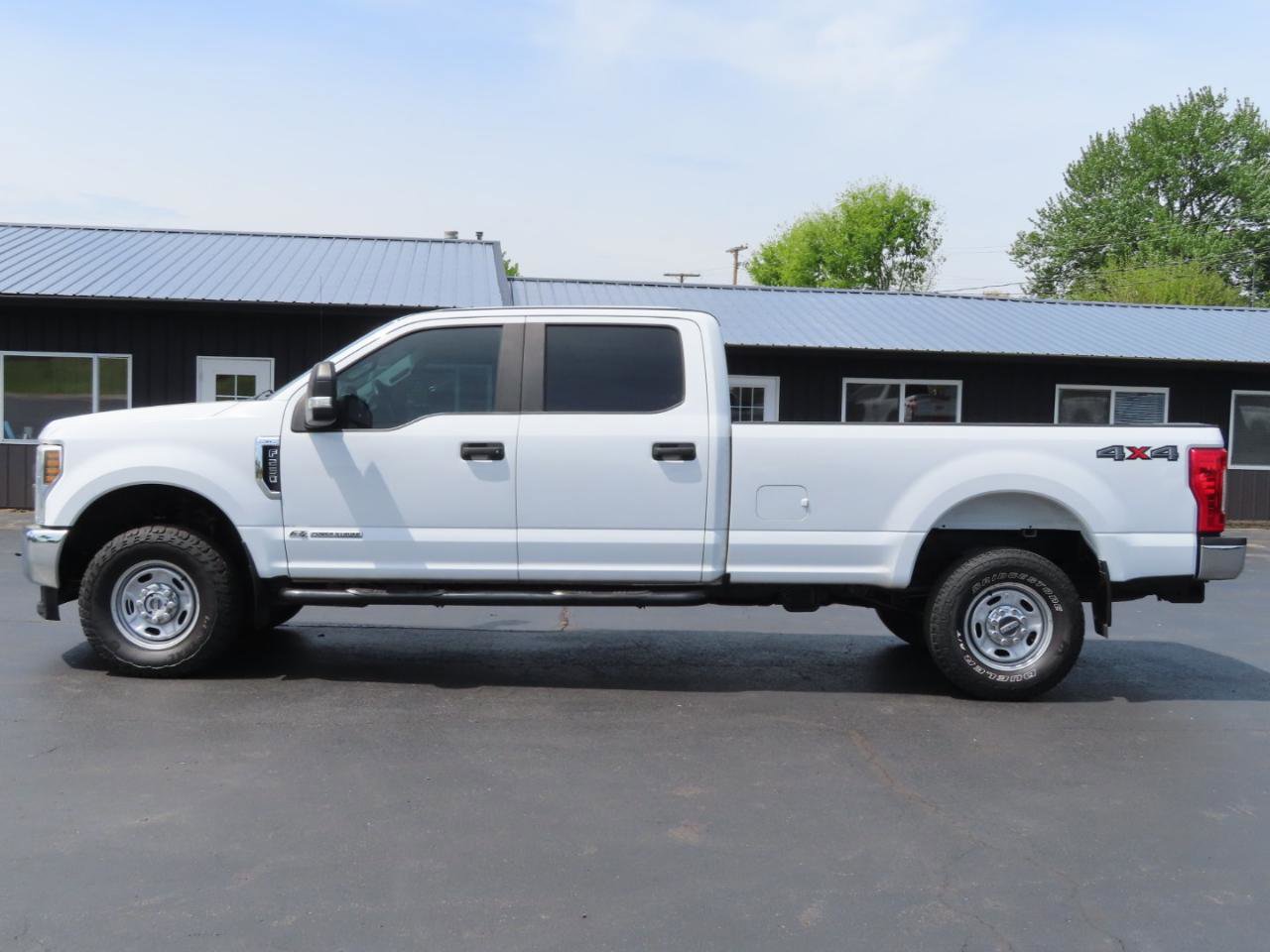 Used 2019 Ford F250 XL w/ Power Equipment Group AWD/4WD image 3