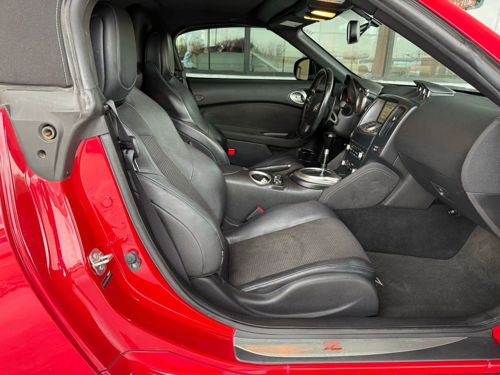 Used 2015 Nissan 370Z Touring Sport image 22