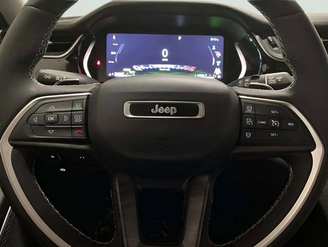 Used 2023 Jeep Grand Cherokee 4WD 4xe w/ Luxury Tech Group II image 53