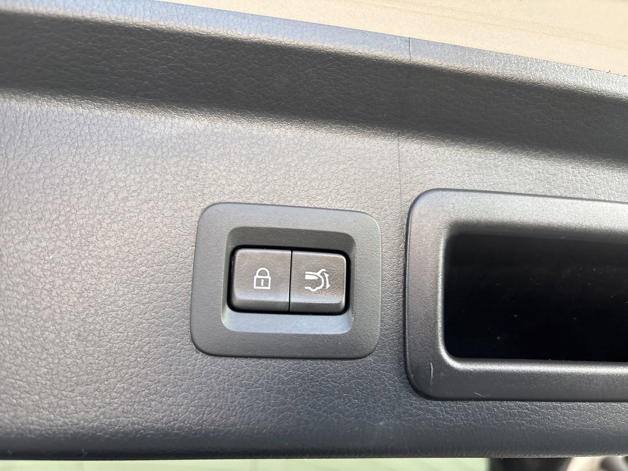 Used 2023 MAZDA CX-30 AWD 2.5 S w/ Premium Package image 26