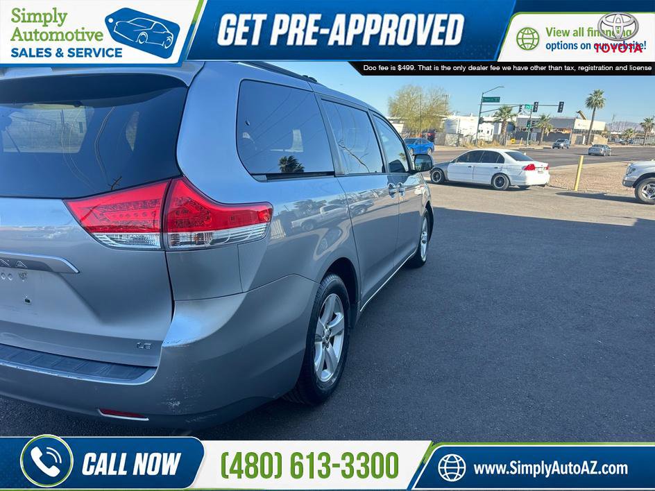 Used 2012 Toyota Sienna LE w/ Towing Pkg FWD image 11