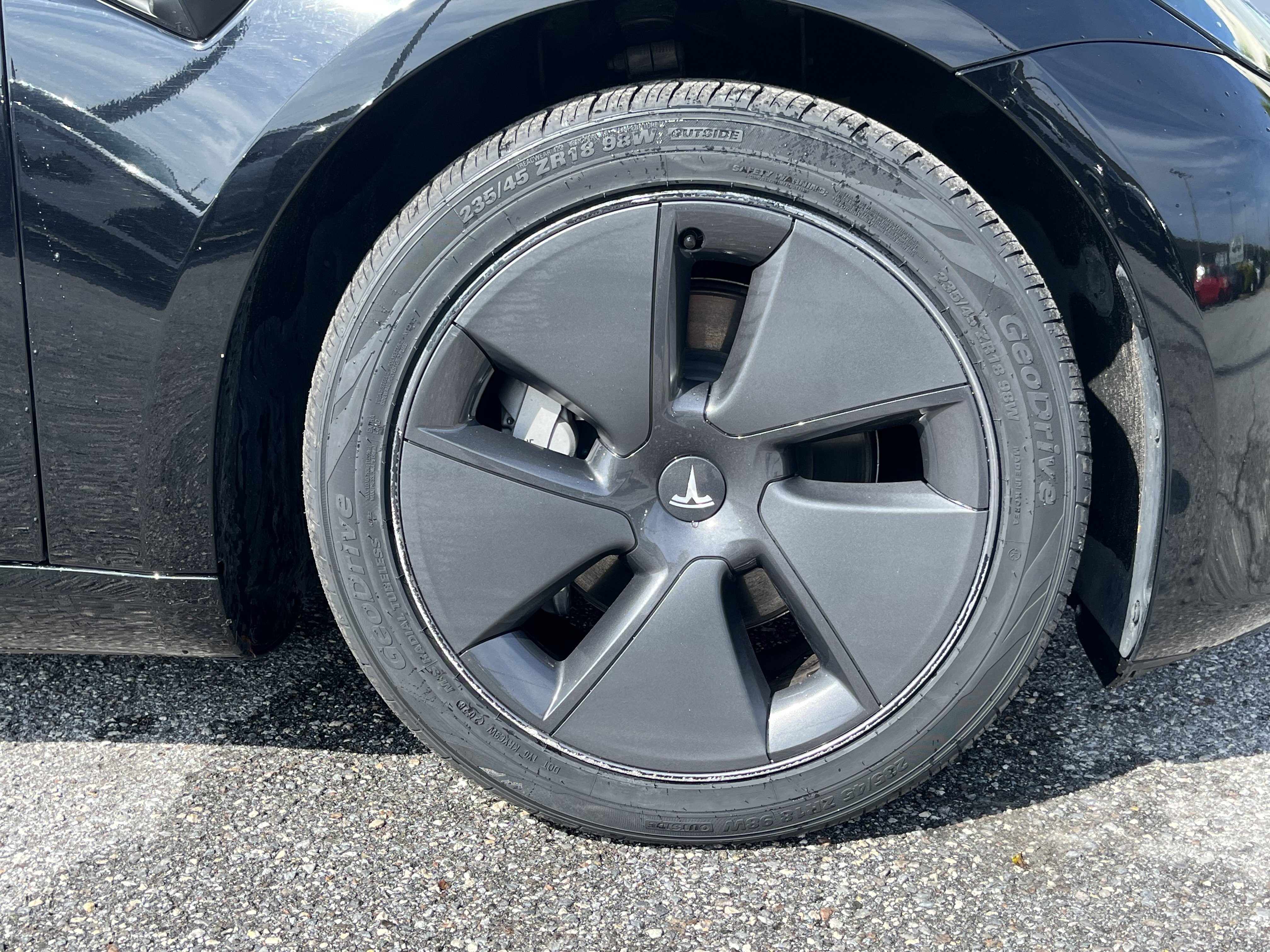 Used 2023 Tesla Model 3 Standard Range RWD image 13