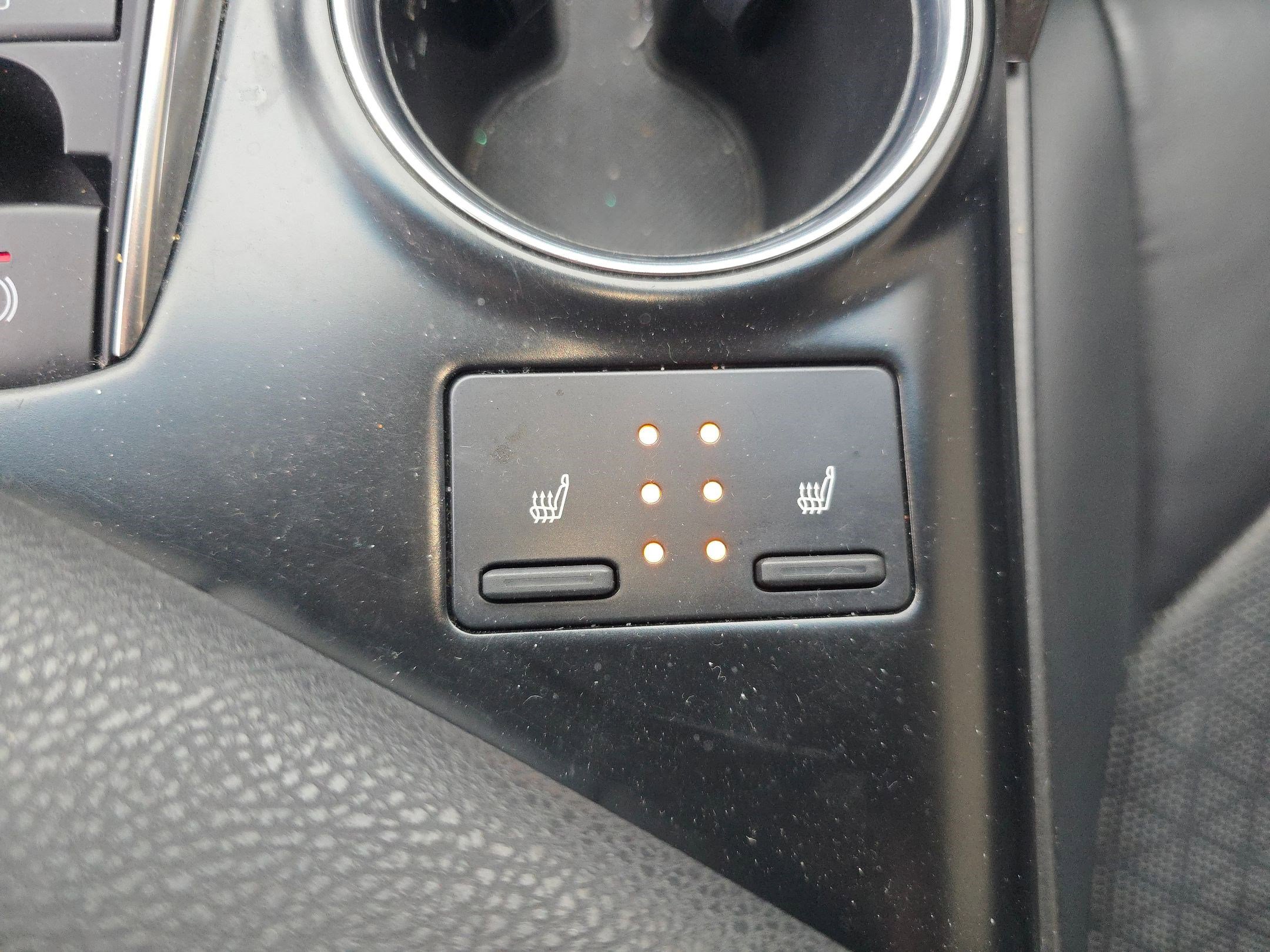 Used 2018 Toyota Camry XSE image 26